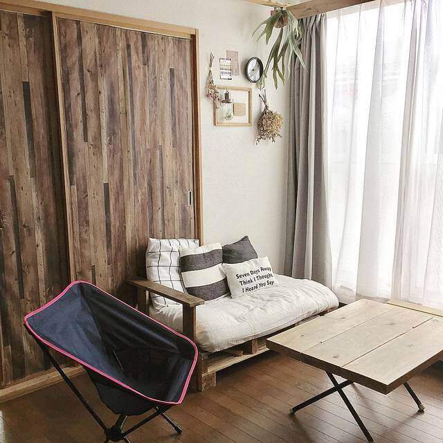 【ウッド調壁紙】お部屋を劇的変化!失敗しないアクセントクロスの選び方