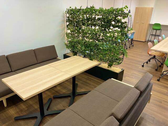 リフレッシュルームとは?オフィスに設けるメリット・効果を徹底解説