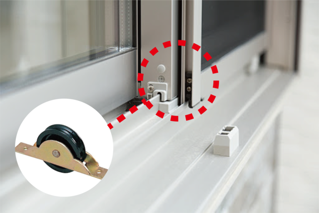 “動くインテリア”で快適おウチ時間!新感覚の可動式飾り棚をDIY