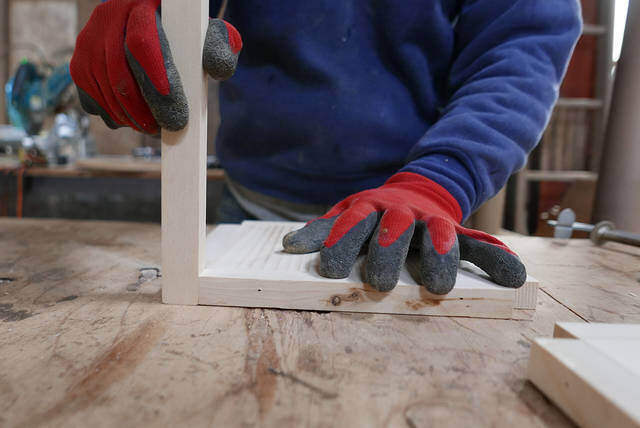 ホームセンターの材料で製作可能！オリジナルショーケースの作り方！