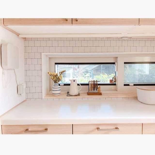 タイル風壁紙でオシャレな空間を作る!お部屋別参考アイデア