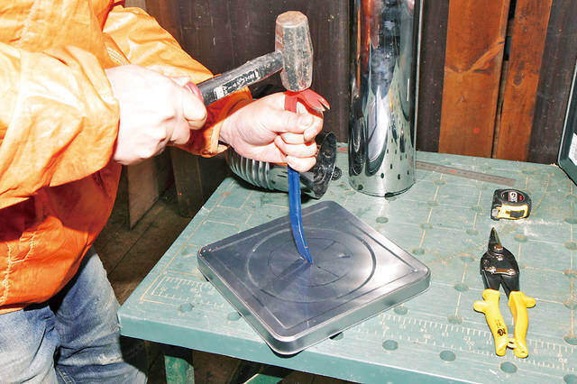 一斗缶&薪ストーブ用煙突で簡易型ロケットストーブを作る