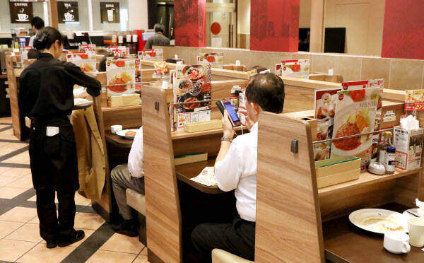 おひとり様専用飲食店のデザインのポイントとは?