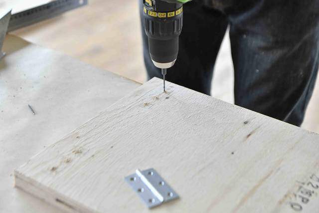 家中どこでもワークスペース！3×6合板1枚から作れる折りたたみデスク&ベンチ