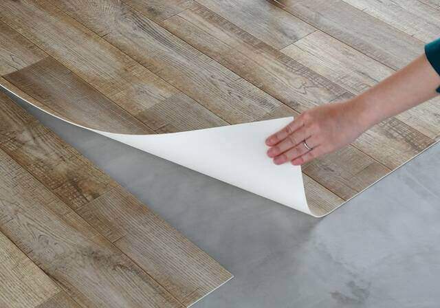 リフォームで床を張替え!費用相場やタイミング、素材選びの疑問を解説