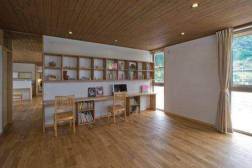 2畳で書斎にできるのか?レイアウト実例も紹介