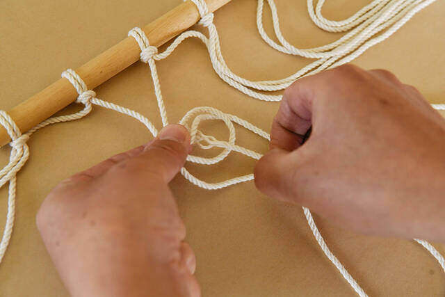 収納難民大歓喜!!コンパクト&便利な壁面収納を“アレ”で作る!