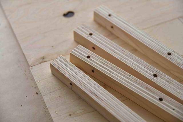 コードのゴチャつきスッキリ解決！収納上手なテレビ台をDIY！