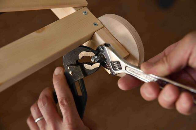 干せて、畳めて、転がせます!IKEAバッグで作るランドリーワゴンをDIY!