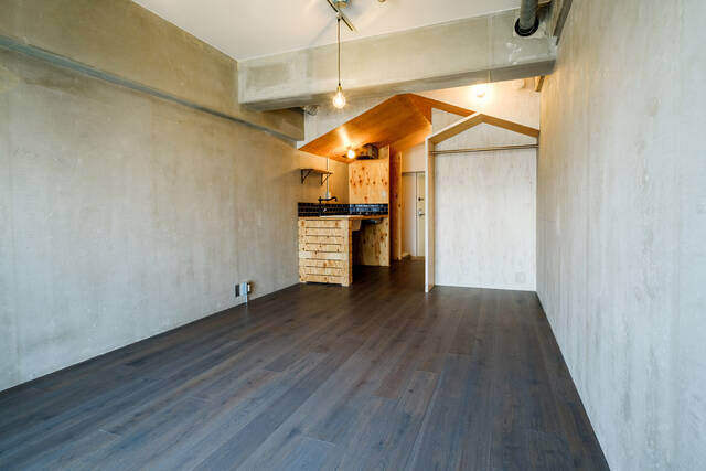 家の中に小屋！？リノベだからこそ叶うクリエイティビティ溢れる空間