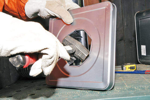 一斗缶&薪ストーブ用煙突で簡易型ロケットストーブを作る