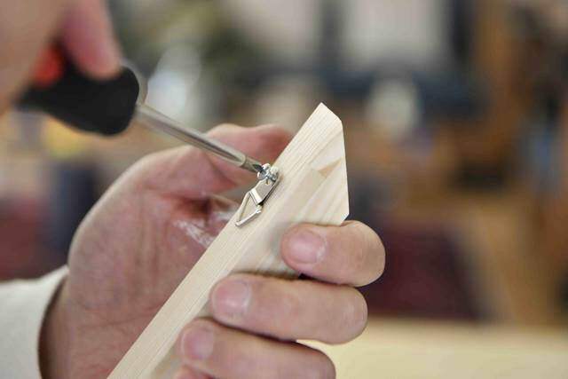 この木材、気が利く…！“ほぼカットだけ”で作れるオリジナルフレーム