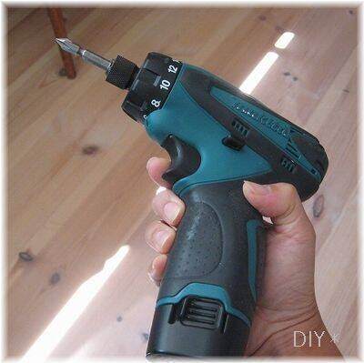 本格的でも 扱いやすい軽めの電動ドライバー