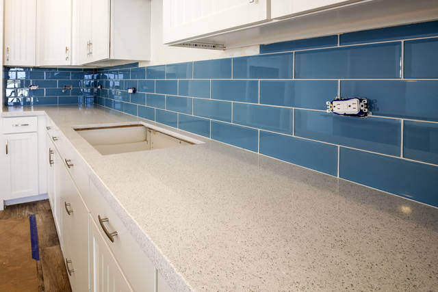 キッチンにコンセントは増設できるのか!?理想の数やオススメの場所とは?