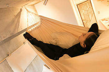 マスキングテープでアレンジ！可動棚リノベを自分好みに仕上げる小粋なテクニック