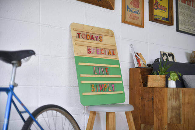 家族みんなで“言葉”を贈ろう！憧れおしゃれカフェ風飾れるメッセージボードをDIY