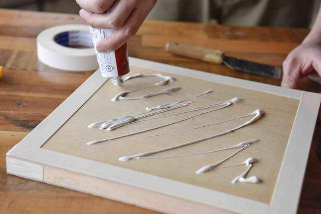 50年前の鏡をアップサイクル！モダンなミラーにアップデート