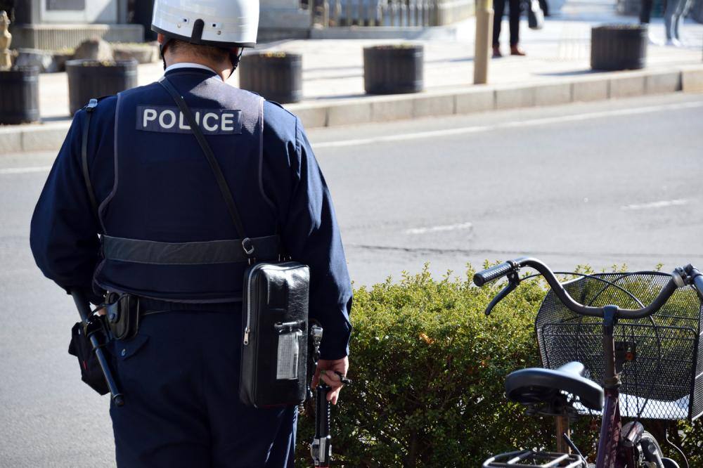 警察