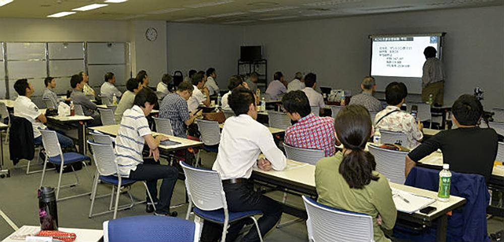オフラインでの勉強会の様子