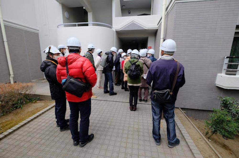 外部のマンション管理組合を対象に実施した現場見学会の様子