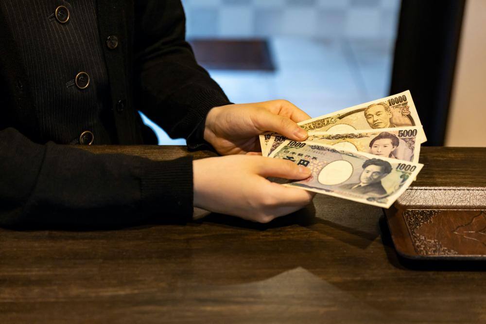 管理委託費は管理会社の人件費と経費、および利益に充てられる
