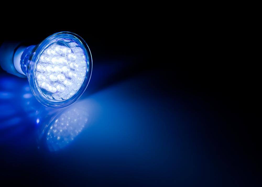 消費電力が約3分の1になるなどLEDは経済効果が高い