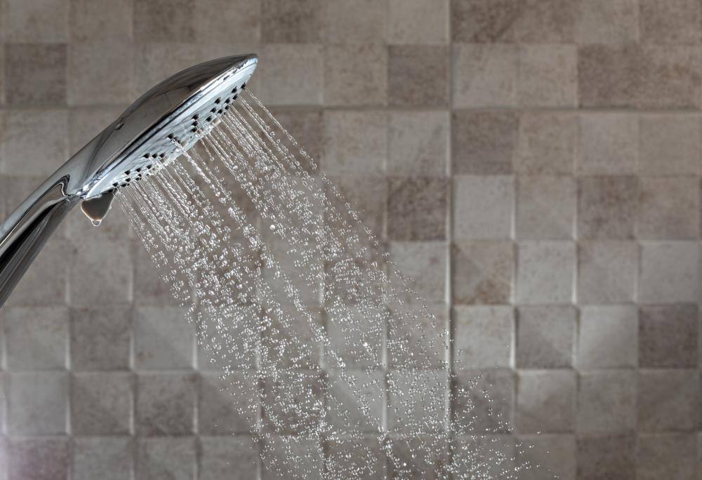 シャワーの水圧に問題がある場合は主に4つの問題が考えられる
