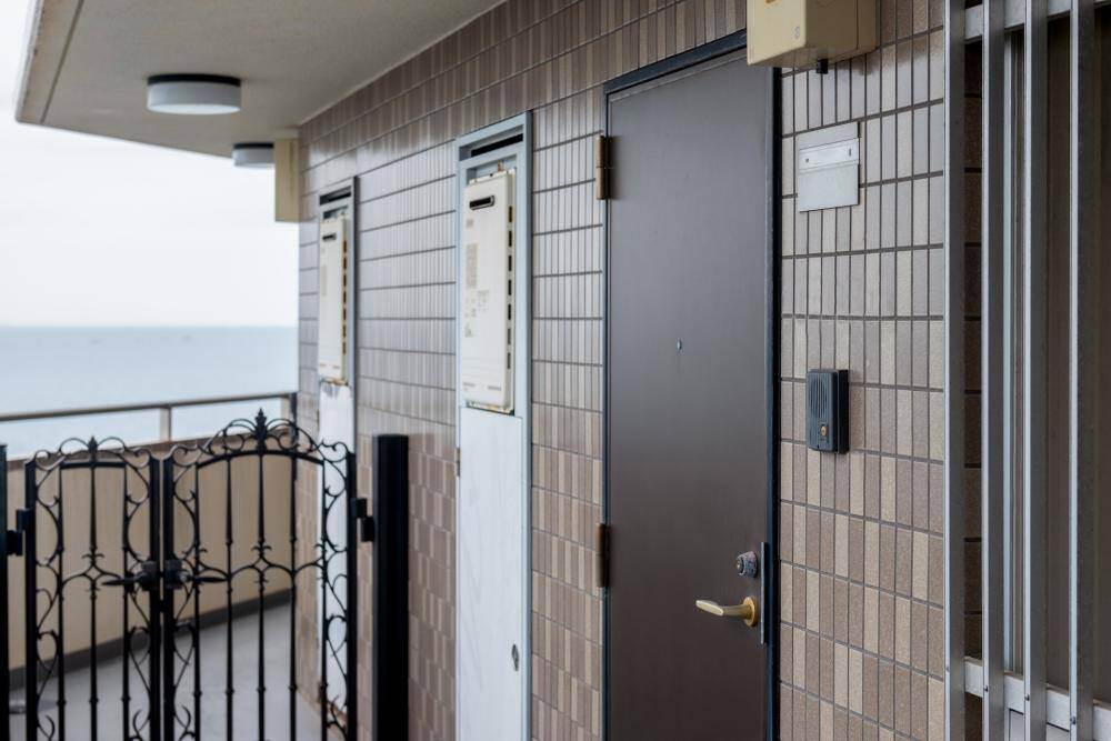 すべてのマンションにポーチがあるわけではない