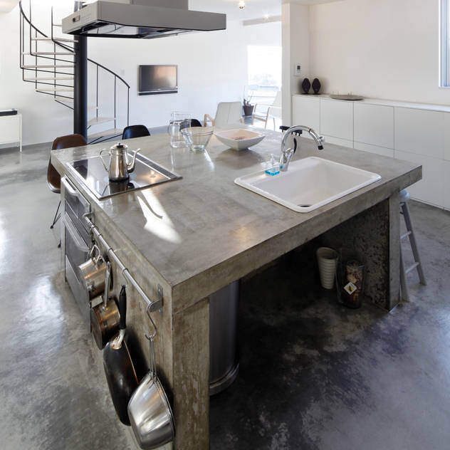 コンクリート打ち放しキッチン: 久保田正一建築研究所が手掛けたキッチンです。,ミニマル コンクリート